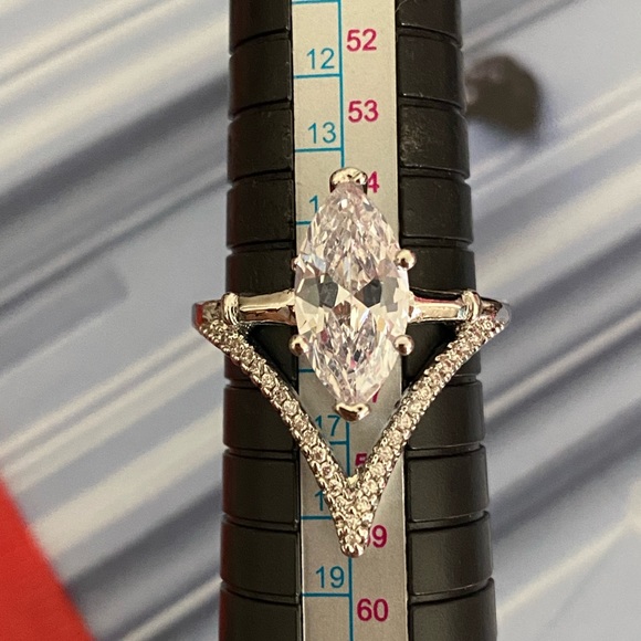 Silver ring with stone 💍✨ - Picture 3 of 7